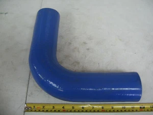 Conector de aire de carga de codo 90°/manguera CAC o refrigerante 2,50" Flexfab # 7884-250 - Imagen 1 de 4