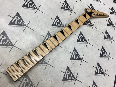 Cuello de guitarra eléctrica Jackson Japan Dinky DK2M aleta de tiburón encuadernado con 24 trastes Foto 1 de 4