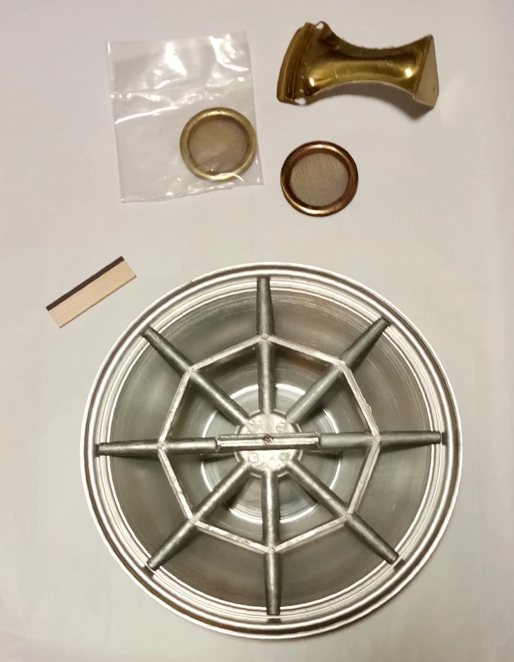 Hardware de guitarra ressonador: cone, ponte de aranha, inserção de ponte, peça traseira, mais - Imagem 1 de 1