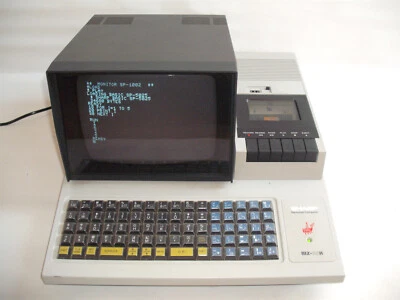 Sharp MZ-80K inkl. Bedienungsanleitung und org. BASIC Kassette. SAMMLERZUSTAND! - Bild 1 von 4