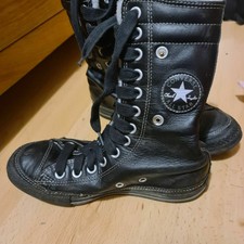 black strap converse