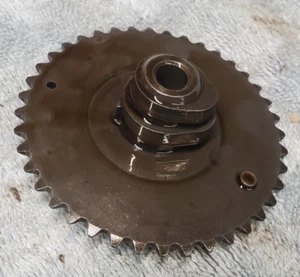 INGRANAGGIO ALBERO A CAMME SUBARU ROBIN EA190V50030 PARTE # 14200Z02042000 - Foto 1 di 2