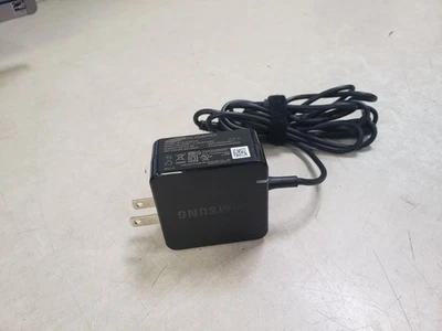 Adaptador de CA Original Samsung W14-026N1A Fuente de Alimentación Cargador 12V 2.2A Foto 1 de 3