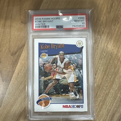 Panini Hoops Winter SP 282 2019 Kobe Bryant PSA 10 Los Angeles Lakers Foto 1 de 4