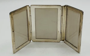 Small Vintage Sterling Silver Tiffany & Co Tri-Fold Picture Frame, 66.68 grams - Picture 1 of 5