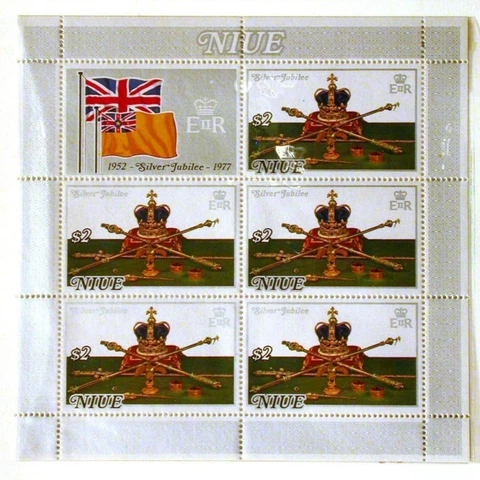 NIUE Queens Silver Jubilee, MNH    souvenir sheet #3 Cover