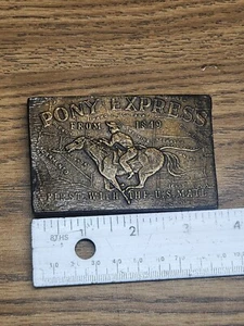 VINTAGE 1970s **PONY EXPRESS FIRST WITH THE U.S. MAIL** BELT BUCKLE U.S. Map - Picture 1 of 3