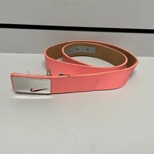 NIKE WOMENS SLEEK MODERN GOLF BELT Small, Light PINK - Picture 1 of 11