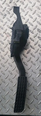 2009-2016 GMC Acadia 3.6L A/T Fuel Gas Pedal Throttle Accelerator 25865203 OEM - Image 1 of 4
