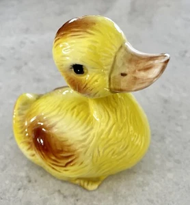 Vintage Kitsch Yellow Ceramic Duckling Figurine Mid Century Modern 1960’s - Picture 1 of 9