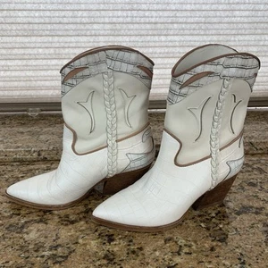 Dolce Vita Para Mujer Botas Lorales de Cuero Estampado de Cocodrilo Marfil Talla 6 Vaquero Occidental - Imagen 1 de 23