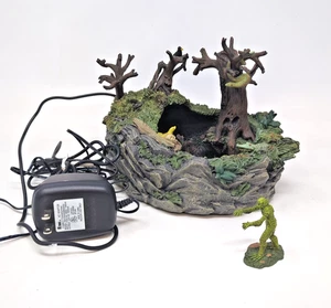Hawthorne Halloween Village CREATURE FROM THE BLACK LAGOON w/ Figure READ - Picture 1 of 8