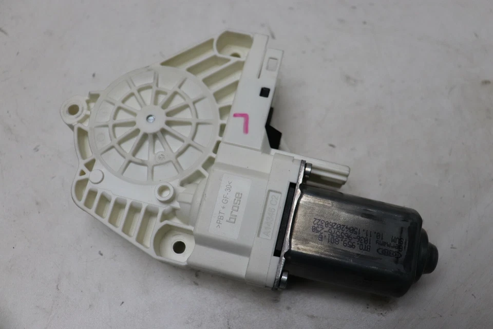 Audi A5 B8 8T cupé 2015 motor ventana eléctrica LHS 8T0959801B J187 Foto 1 de 1