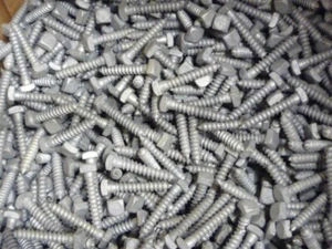 Maclean Power J8721 1/4" x 1-1/2" Hot Dip Galvanized Lag Screws (Pk of 25) - Picture 1 of 2