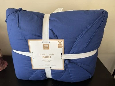Pottery barn teen floral pom blue quilt size full/queen new - Image 1 of 4