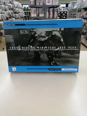 Modelo Plástico SQUARE ENIX TIPO 11 CUERVO Usado Foto 1 de 4