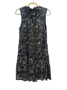 Harper 241 geblümter schwarz-weiß ärmellos gefütterter Pullover Größe Medium Kleid - Bild 1 von 6