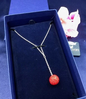 COLAR PINGENTE VERMELHO POP SWAROVSKI AUTÊNTICO ASSINADO POR CISNE 1106423 NOVO NA CAIXA  - Imagem 1 de 4