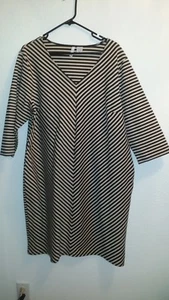 Luxuriöser weicher Strick 3/4-Arm Damengröße 22 Chevron hellbraun & schwarz - Bild 1 von 1