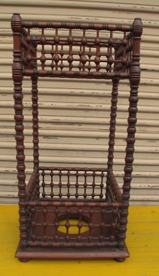 Antiguo paraguas victoriano tardío de palo y bola y soporte de bastón c.1900 Foto 1 de 4