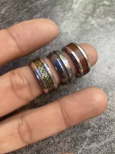 (3) Mezcla anillo de boda para hombre de hoja dorada/madera/liso (talla 8) envío gratuito. - Imagen 1 de 4