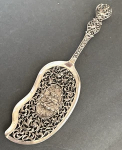 Rare Antique Vintage Ornate Boats Fishman Cake Serving Spoon Heavy Silver R3-9 - Picture 1 of 11