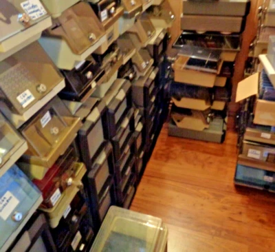 COMMODORE 64/128 -- 10 / 20 / 50 / 100 🟢  DISKETTEN 🟢 AUS RIESIGEM KONVOLUT 🟢 - Bild 1 von 4