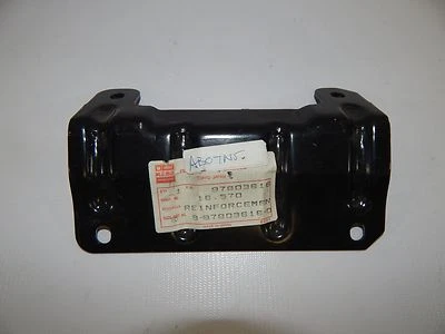 Новый оригинальный производитель 1996-2002 Isuzu солдат люк усиление кронштейн 8978036160 - Изображение 1 из 3