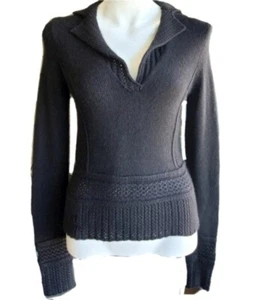 Suéter CHANEL Negro 50% Cachemira 50% Seda Firmado Botones Traseros Talla EU 38 EE. UU. - Imagen 1 de 18