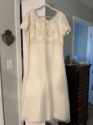 Custom-Made Ivory A-Line Empire Waist Pearl Beaded Short Sleeve Wedding Dress, L - Image 1 of 4