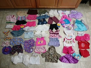 Build A Bear Mädchen 48 Teile Kleiderpaket Kleider, Shirts, Röcke, Shorts, Hosen - Bild 1 von 7