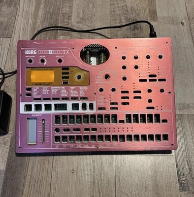 Korg Electribe SX ESX-1 (Rote Edition) Defekt - Leuchtet, startet nicht - Bild 1 von 4
