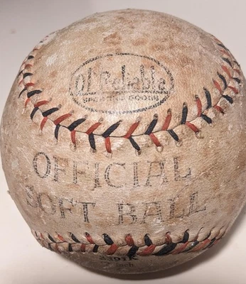 Antiguos artículos deportivos confiables de la década de 1930 Softbol oficial costuras rojas/azules Foto 1 de 4