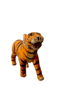Indian Wooden Tiger Antique Gessoed Hand painted Small Characterful Hand crafted - Picture 1 of 17