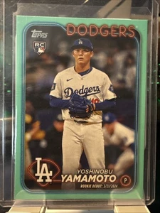Serie Actualización Topps 2024 - Debut Novato Yoshinobu Yamamoto #US149 Aqua (RC) - Imagen 1 de 2