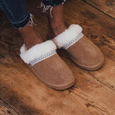  MUK LUKS DAWN SUEDE SCUFF Slipper, Lightweight, memory Foam, size 6, $50 - Image 1 of 4