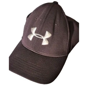 Under Armour Fitted Hat Size Medium Large Black Logo Workwear Casual - Picture 1 of 3