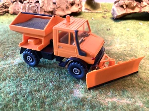 Wiking Winterdienst Schneepflug Streuwagen Unimog 1:87 H0 - Bild 1 von 3