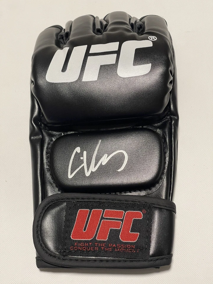 Guante Cain Velásquez Brown Pride Firmado UFC Beckett Certificado de Autenticidad BAS IP a Foto 1 de 4