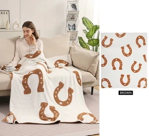 ComfyLuxe Horsehoe Pattern Throw Blanket - Picture 1 of 7