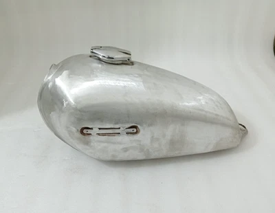 Yamaha YAMAHA XS650 XS 650 1978-83 sin tanque de gasolina de aluminio crudo pulido Foto 1 de 4