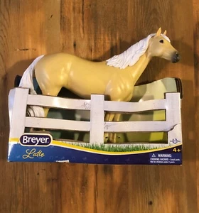 BREYER HORSE - LATTE - IN BOX - Picture 1 of 5