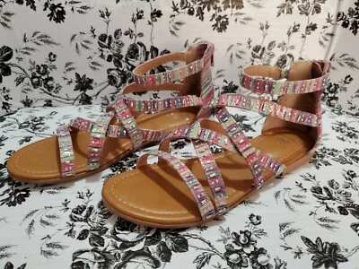 Sandalias planas So Girl talla 5 Palmtreemulti espuma viscoelástica rosa con tachuelas nuevas Foto 1 de 4