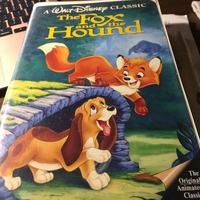 Walt Disney Classic The Fox and the Hound Clamshell VHS Black Diamond Edition - Image 1 of 2