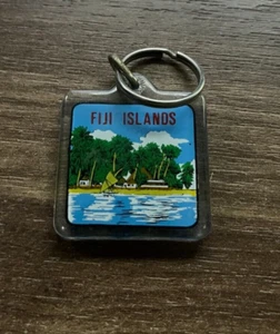 Fidschi Inseln Schlüsselanhänger Vintage Acryl Tropisch Strand Reise Souvenir Sammlerstück - Bild 1 von 3