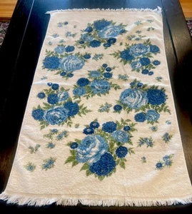 Vintage Badetuch blau & grün Blumenmuster Baumwolle mit Fransen 24” x 42” Grandmacore - Bild 1 von 10