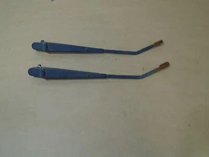 Jeep Wrangler TJ 1997-2006  OEM  / FACTORY  Front Wiper Arm Pair   FREE SHIP - Picture 1 of 1