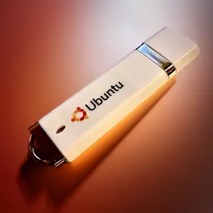 Ubuntu 24.10 - 8GB USB Bootable Flash Drive - Picture 1 of 11