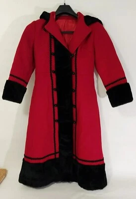 Women’s Victorian Style Vintage Sears Tolstoy Red Faux Black Fur Coat Button M? - Image 1 of 4