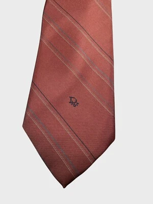 Винтажный мужской галстук Christian Dior галстук сделано в США лосось в полоску смесь полиэстера шелка - Изображение 1 из 4